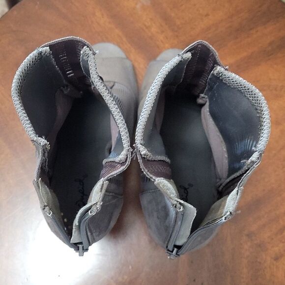 QUPID FAUX SUEDE HIGH HEEL BACK ZIPPER OPEN TOE BOOTIES - Picture 12 of 16